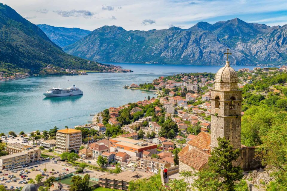 Les bouches de Kotor et la vieille ville fortifiée de Kotor au Monténégro